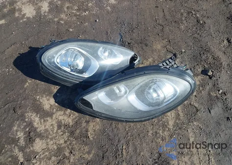 2015 Porsche Macan S из США, поврежденный, VIN WP1AB2A56FLB71667